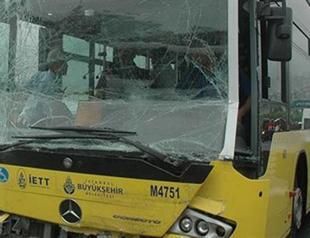VIDEO: Four wounded in metrobus accident in Istanbul