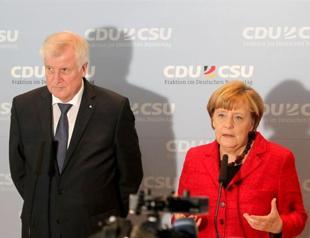 Merkel warns of Balkans fighting amid migrant influx