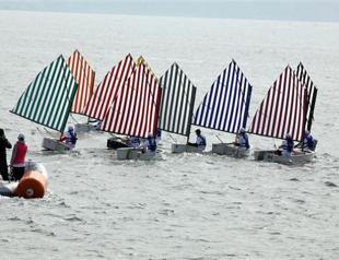 İzmir embraces the sea through the sails of Buren