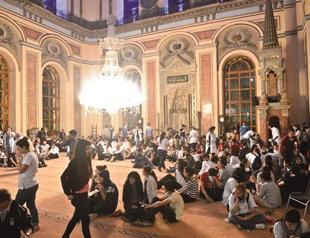 Turkish court convicts 244 protesters over Gezi Park protests