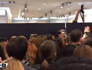 Istanbul shopping stampede in VIP invite prompts social media storm