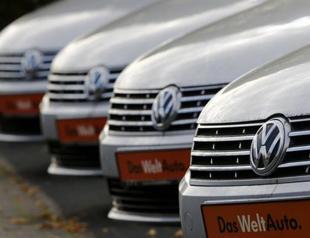 French tests on VW cars show pollution cheating: Minister