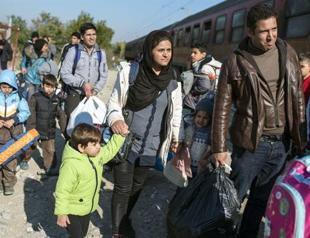 EU sees three million migrants arriving by 2017