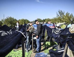 Turkish aid agency encourages refugees to stay in Syria