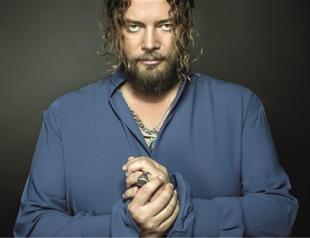 İskender Paydaş and Orchestra at Nola Istanbul