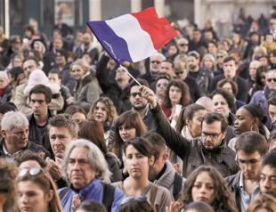 France to ‘intensify Syria operations,’ says President Hollande