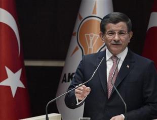 AKP is Turkey’s only mainstream party, all others ‘marginal’: PM Davutoğlu