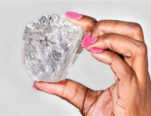 Largest diamond in over century found in Botswana