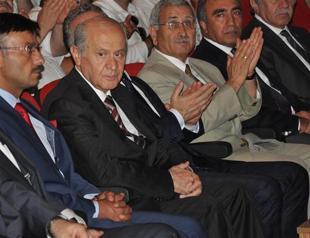 Turkish PM Davutoğlu to meet MHP leader on Aug 17