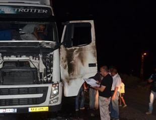Iranian truck set ablaze in eastern Turkey