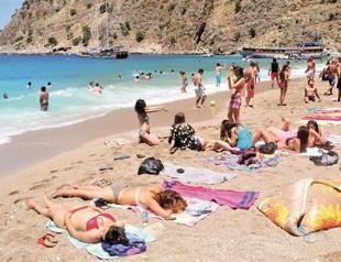 Turkish resort municipalities call for delay of school opening over bad tourism season