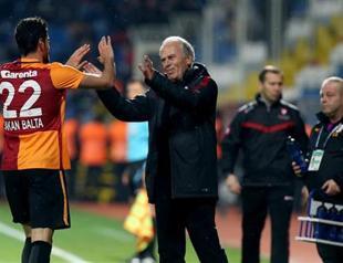 Galatasaray held to draw in first game under new coach