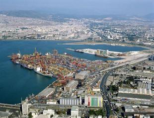 Turkey’s foreign trade deficit drops 42.5 percent in October: Agency