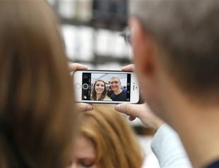 Apple lines up Sept. 9 event, seen unveiling new iPhones