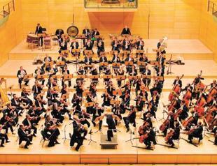 Barenboim, Berlin orchestra confirm plans for Tehran concert