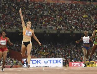 Schippers shatters European record for 200m gold