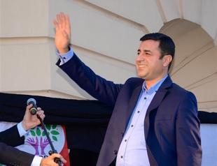 Under curfew, Kurds have no choice but autonomy, Demirtaş says