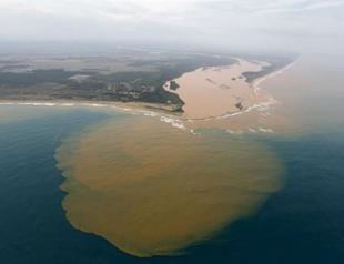 Mud from Brazil dam burst is toxic, UN says