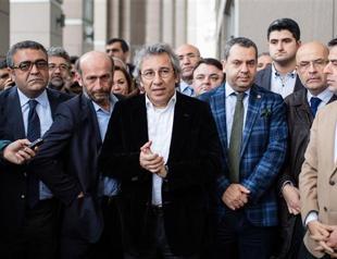 Arrest of Turkish journalists over Syria trucks news sparks outrage