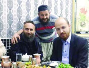 Chefs falsely linked to ISIL serve kebab to journalists, Turkish officials