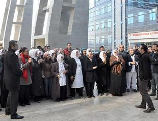 Judges, prosecutors back Istanbul court clerk strike