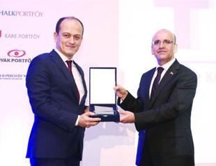 Turkish Deputy PM warns of cash exit, eyes on Fed