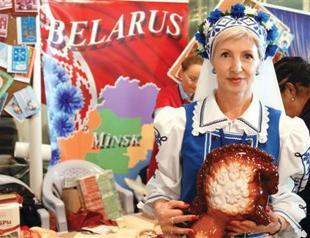 Foreign Ministry bazaar raises funds for students