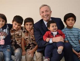 Turkish businessman opens houses to Syrian refugees