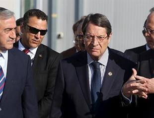 Cypriot leaders aim for peace deal in 2016