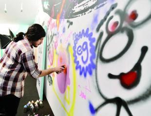 A new platform for fine art students