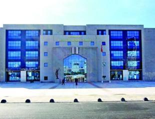 Gun found in Istanbul courthouse toilet