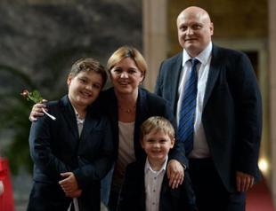 Female politicians ‘forced to give up family: CHP deputy