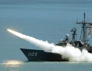 China summons US envoy over warship sales to Taiwan