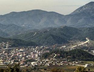 Shots fired across Syrian border into Turkey