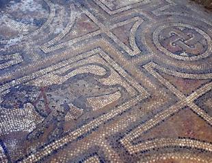 Historic bath and mosaics found in central Anatolia