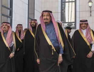 Saudi posts record $98 billion deficit in 2015 due to oil plunge