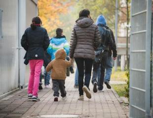 Germany recruits 8,500 teachers for child refugees