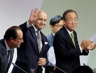 World climate accord hailed as turning point from fossil fuels