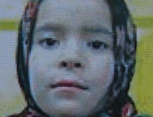 Afghan refugee carries drowned daughter in Turkey’s west