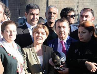 CHP MPs speak to press amid sound of gunshots