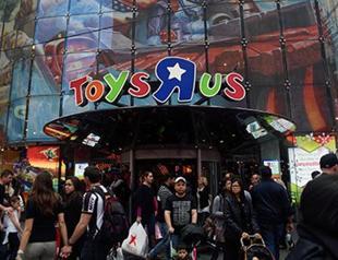 ToysRUs to shut flagship Times Square store