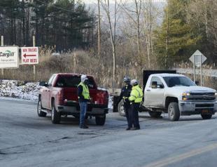 17 trapped miners rescued after elevator mishap