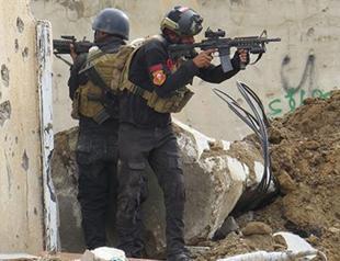 Bombs hamper troops two weeks after victory declared in Iraqs Ramadi
