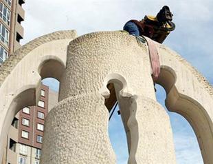 Aksoy’s sculpture moved to Avcılar