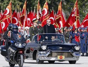 President puts his stamp on ceremony marking 92nd anniversary of Republic of Turkey