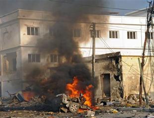 At least 12 killed as Shebab attack Somalia hotel