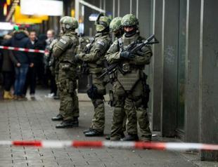 Germany shuts Munich stations on warning of New Year suicide attack