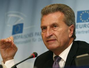 EU commissioner warns Poland on new media law