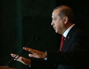 Erdoğan slams academics over petition, invites Chomsky to Turkey