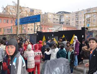 Schoolyard blast wounds five students in southeast Turkey